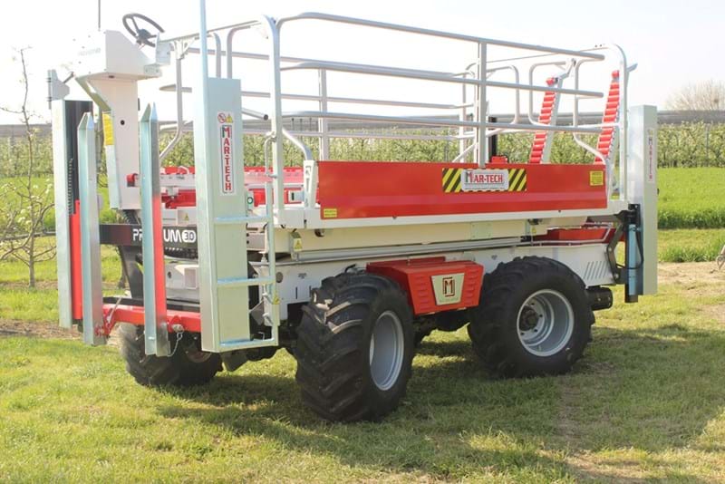 Premum 30 Mar Tech Bondeno Italia Macchine Raccogli Frutta 2552