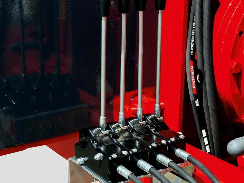 SABRE (15) SABRE (15)